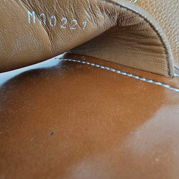 Louis Vuitton LV Lock It Flat Mule Sandal Size 41 US 11 Camel Brown Leather - Picture 12 of 12